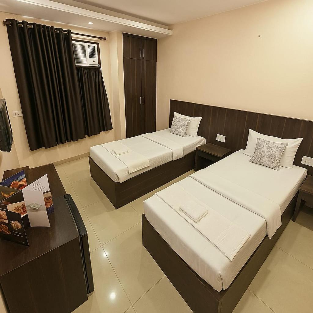Travelling Troopers Homestay Varanasi Eksteriør bilde